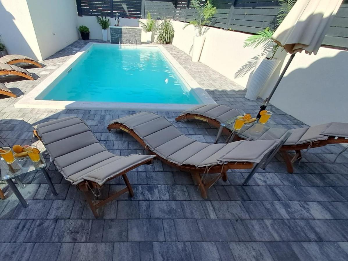 Apartman Dawidh Шибеник Екстер'єр фото